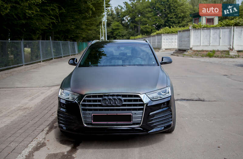 Внедорожник / Кроссовер Audi Q3 2017 в Львове