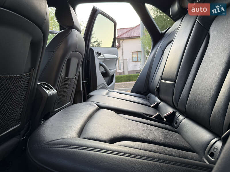 Внедорожник / Кроссовер Audi Q3 2018 в Одессе