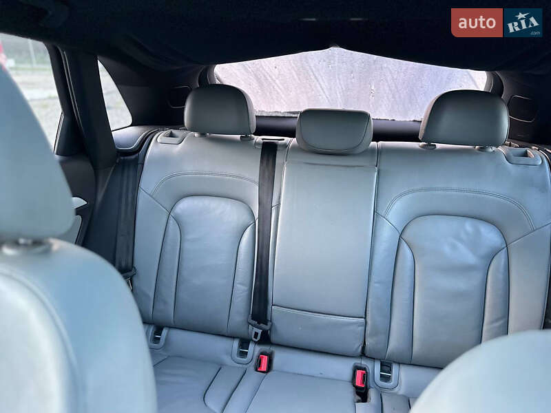 Внедорожник / Кроссовер Audi Q3 2017 в Львове