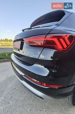 Внедорожник / Кроссовер Audi Q3 2019 в 