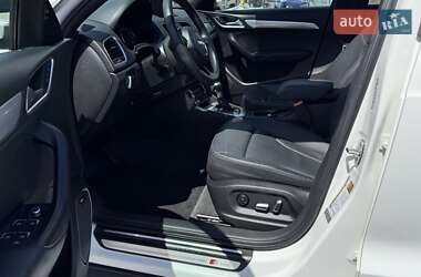 Внедорожник / Кроссовер Audi Q3 2017 в 