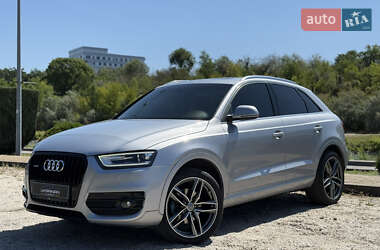 Позашляховик / Кросовер Audi Q3 2014 в Дніпрі