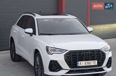 Внедорожник / Кроссовер Audi Q3 2023 в 