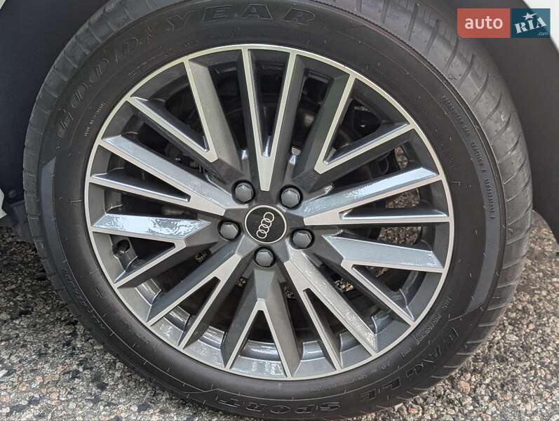 Внедорожник / Кроссовер Audi Q3 2023 в Борисполе