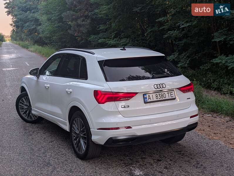 Внедорожник / Кроссовер Audi Q3 2023 в Борисполе