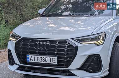 Внедорожник / Кроссовер Audi Q3 2023 в 