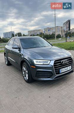 Внедорожник / Кроссовер Audi Q3 2017 в 