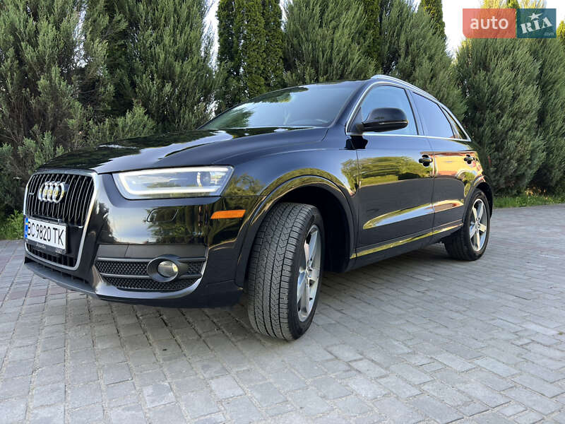 Внедорожник / Кроссовер Audi Q3 2014 в Самборе