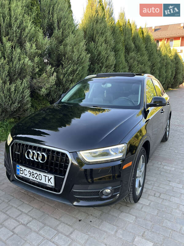 Внедорожник / Кроссовер Audi Q3 2014 в Самборе