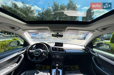 Внедорожник / Кроссовер Audi Q3 2016 в 