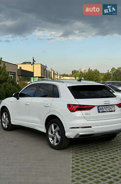Внедорожник / Кроссовер Audi Q3 2019 в 