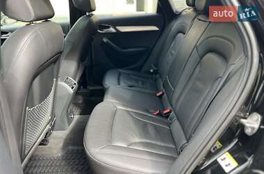 Внедорожник / Кроссовер Audi Q3 2016 в 