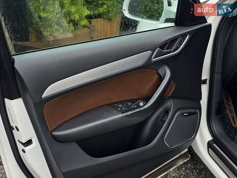 Внедорожник / Кроссовер Audi Q3 2015 в Тернополе