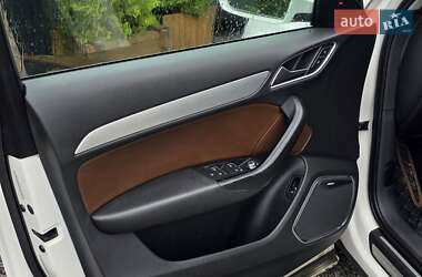 Внедорожник / Кроссовер Audi Q3 2015 в 