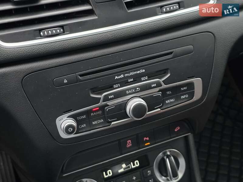 Внедорожник / Кроссовер Audi Q3 2015 в Тернополе