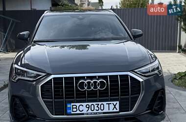 Внедорожник / Кроссовер Audi Q3 2020 в 