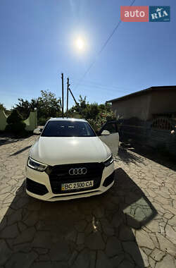 Внедорожник / Кроссовер Audi Q3 2018 в 