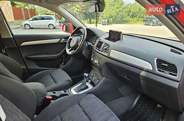 Внедорожник / Кроссовер Audi Q3 2017 в 