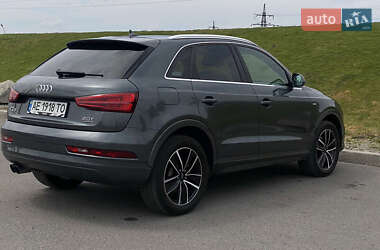 Внедорожник / Кроссовер Audi Q3 2017 в 