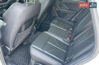 Внедорожник / Кроссовер Audi Q3 2023 в 