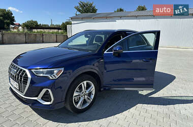 Внедорожник / Кроссовер Audi Q3 2020 в 