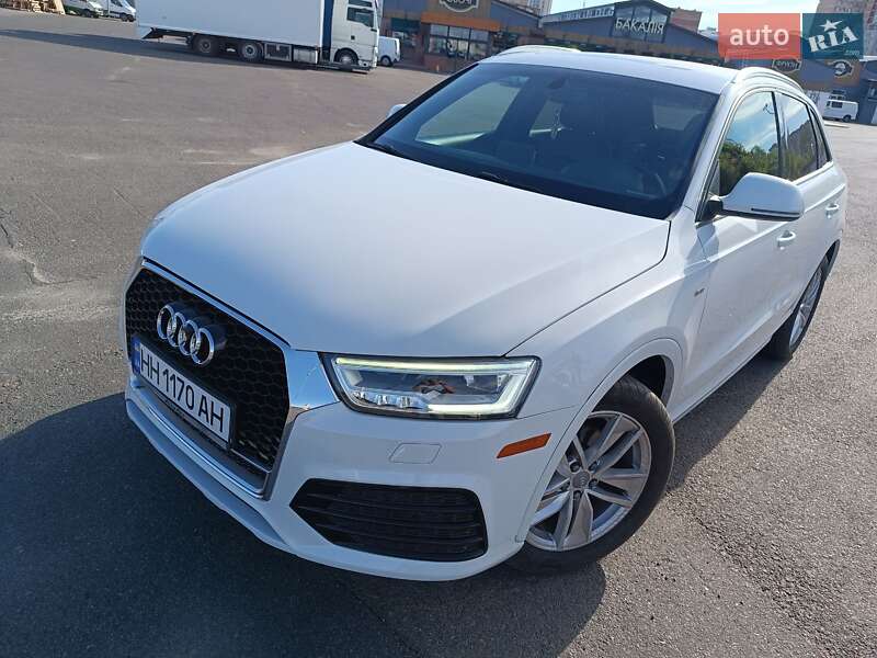 Внедорожник / Кроссовер Audi Q3 2017 в Одессе