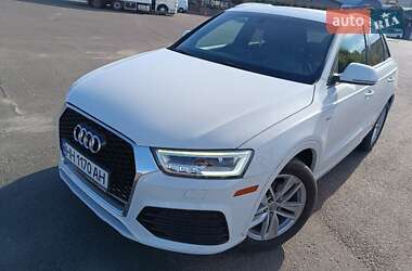 Позашляховик / Кросовер Audi Q3 2017 в 