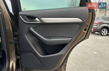 Внедорожник / Кроссовер Audi Q3 2012 в 