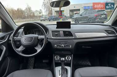 Внедорожник / Кроссовер Audi Q3 2012 в 
