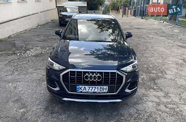 Внедорожник / Кроссовер Audi Q3 2019 в 