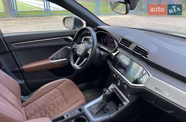 Внедорожник / Кроссовер Audi Q3 2019 в 