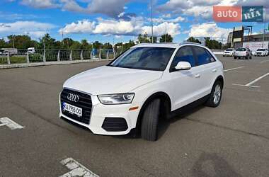 Позашляховик / Кросовер Audi Q3 2017 в Києві