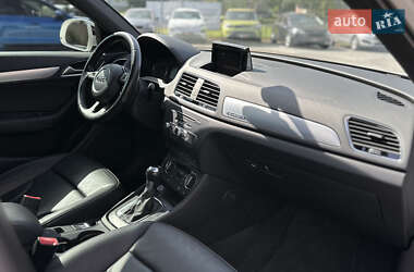 Внедорожник / Кроссовер Audi Q3 2016 в 