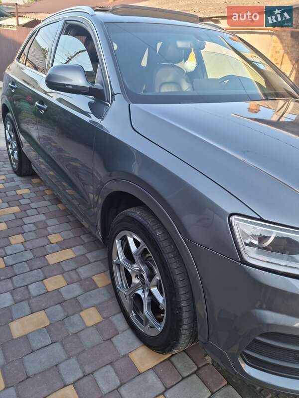 Внедорожник / Кроссовер Audi Q3 2016 в Запорожье