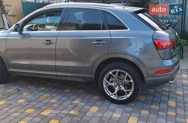 Внедорожник / Кроссовер Audi Q3 2016 в 