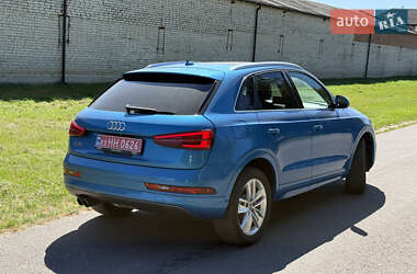 Внедорожник / Кроссовер Audi Q3 2016 в 