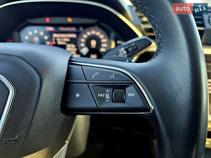 Позашляховик / Кросовер Audi Q3 2022 в Києві