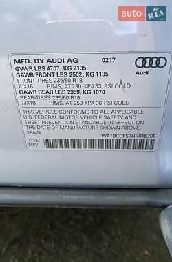 Позашляховик / Кросовер Audi Q3 2017 в 