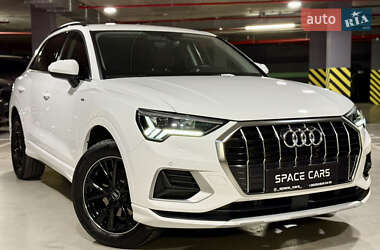 Внедорожник / Кроссовер Audi Q3 2022 в 