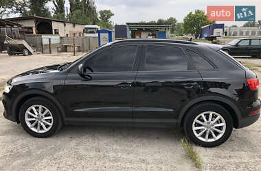 Внедорожник / Кроссовер Audi Q3 2017 в 