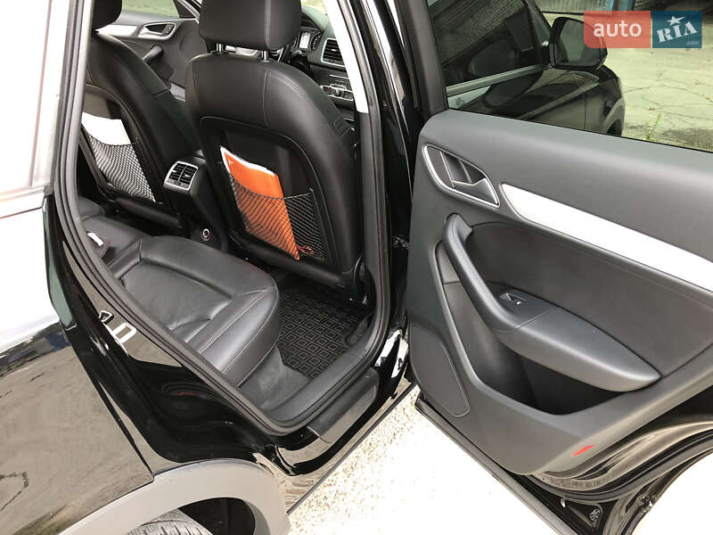 Внедорожник / Кроссовер Audi Q3 2017 в Светловодске