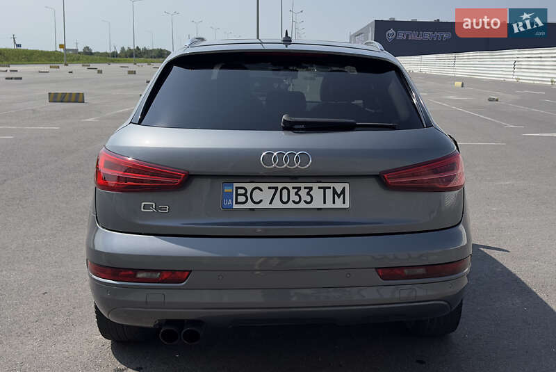 Внедорожник / Кроссовер Audi Q3 2017 в Львове