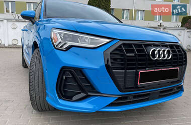Внедорожник / Кроссовер Audi Q3 2019 в 