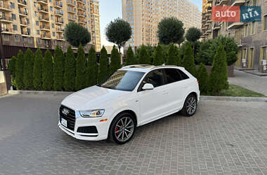 Внедорожник / Кроссовер Audi Q3 2017 в 