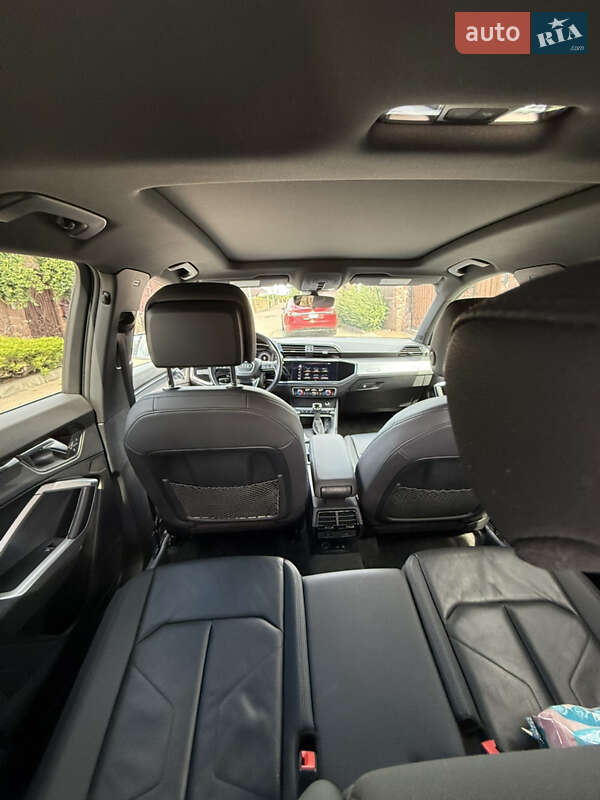 Внедорожник / Кроссовер Audi Q3 2020 в Житомире