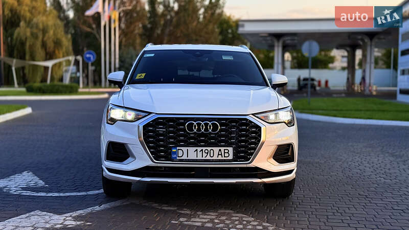Позашляховик / Кросовер Audi Q3 2019 в Одесі фото 3 Позашляховик / Кросовер Audi Q3 2019 в Одесі