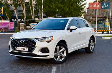 Внедорожник / Кроссовер Audi Q3 2019 в Одессе