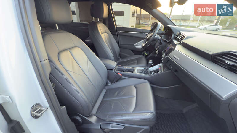Позашляховик / Кросовер Audi Q3 2019 в Одесі фото 15 Позашляховик / Кросовер Audi Q3 2019 в Одесі