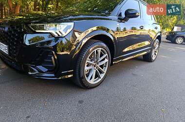 Внедорожник / Кроссовер Audi Q3 2024 в 