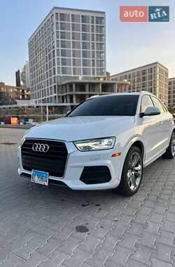 Внедорожник / Кроссовер Audi Q3 2017 в Львове